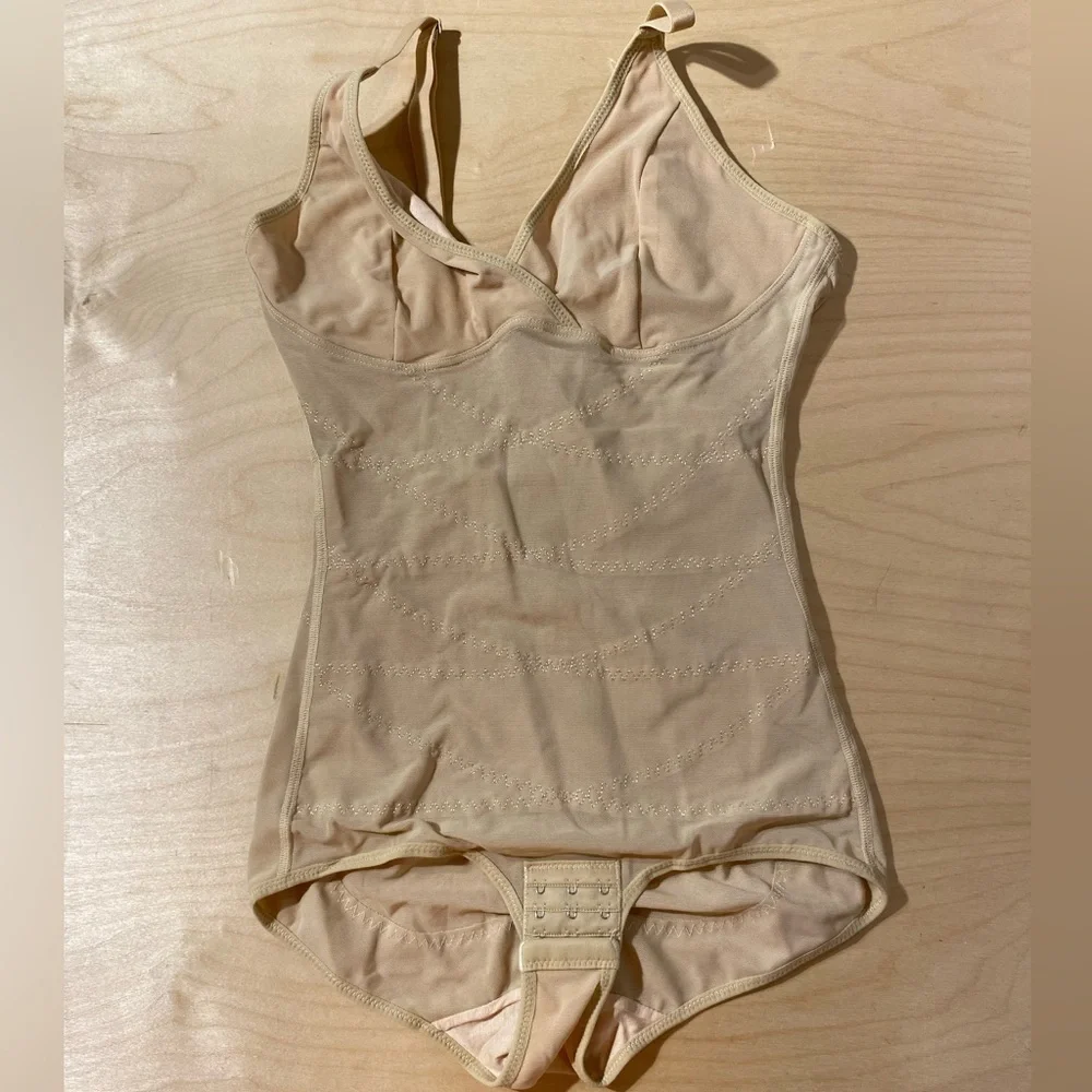 Irisnaya Beige Shaping Bodysuit Medium NWOT (OO)